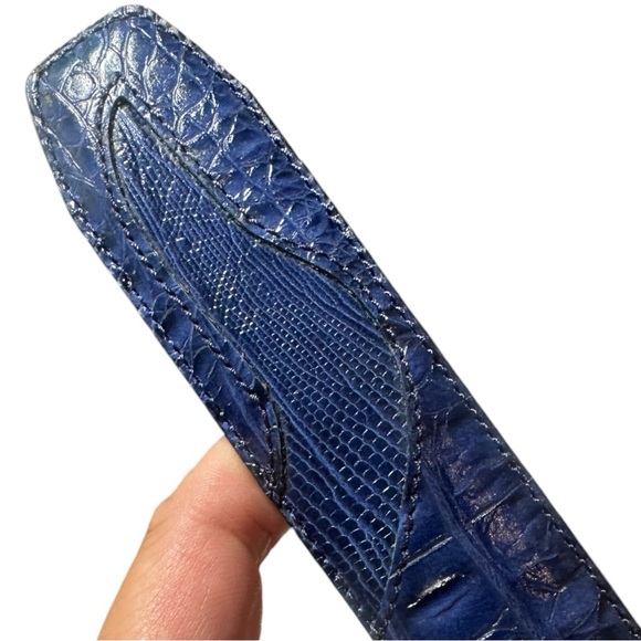 Stacy Adams Alligator Embossed Indigo Blue Leather Belt w/ Logo Buckle (Sz. 32) - Picture 9 of 10